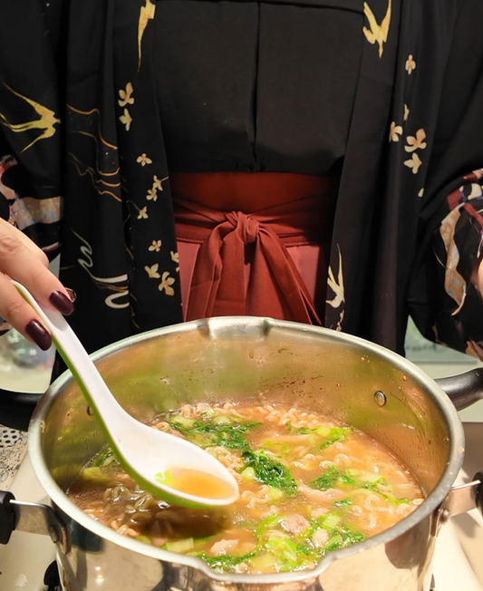 Pork and Mustard Greens Noodle Soup (Xue Cai Rou Si Mian)